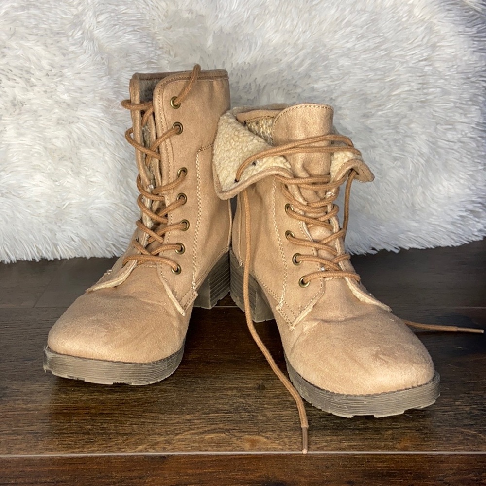 Rock and Candy, tan combat boots.